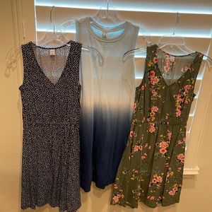 Bundle of 3 Old Navy Women’s XS Summer Dresses